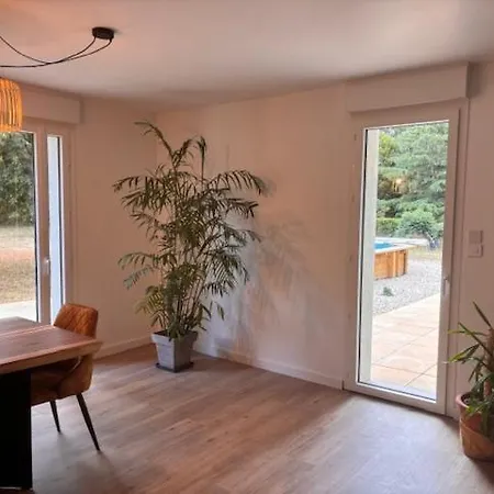 Feriehus Le Du Causse *